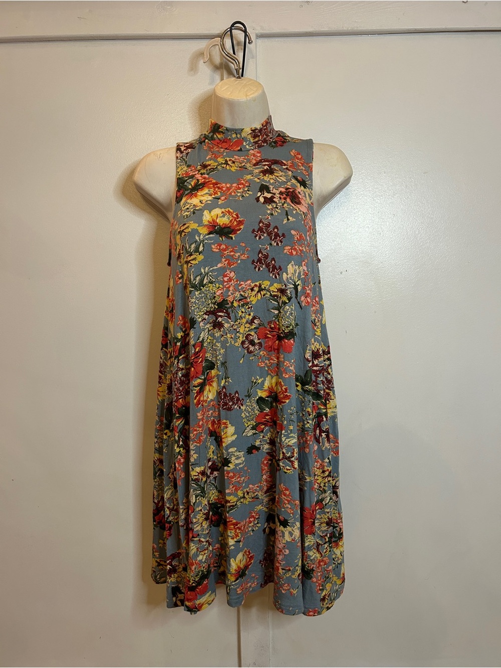 Angie Floral High-Neck Mini Dress in Blue and Red